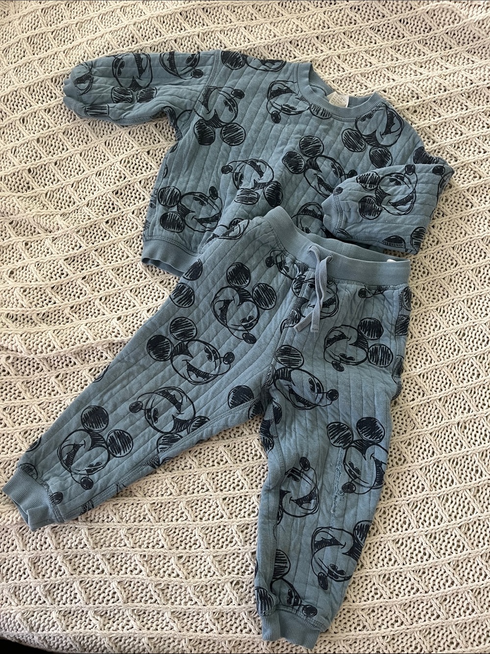 H&M Blue Quilted Mickey Mouse Matching Set